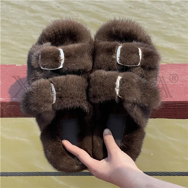 2024 Women's Fur Slippers 100% Real Mink Fur Slippers European Station Ladies Fur Slides Flat Heel Fashion Luxury Mink Slippers